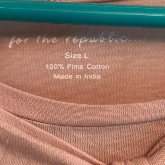 For the Republic size L pullover pima cotton tee - Picture 2 of 3